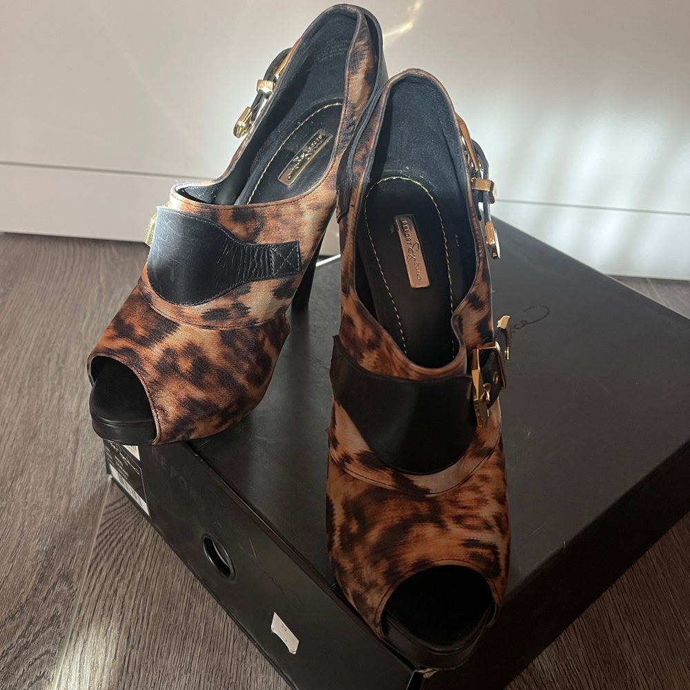 Report Signature Heels/Booty